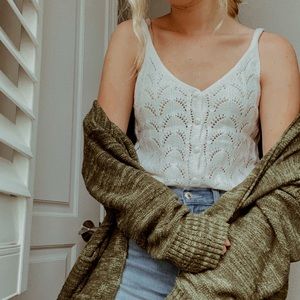 White knit tank top